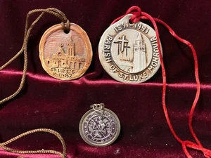 Parish of St. Lukes Monrovia Calif 1991 100 Year Anniversary & 1982 Medallions - Picture 1 of 5