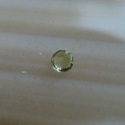 Echter Peridot rund facettiert kalibriert europäischer Maschinenschliff Schmuck9 - Bild 1 von 4