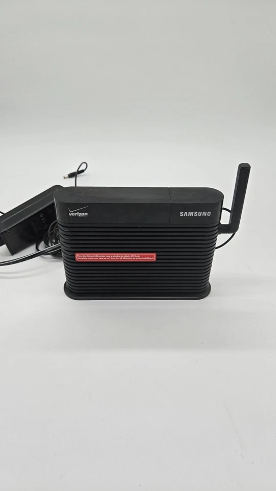 Samsung SCS-2U01 Verizon Wireless Network Extender With Cables And Power Supply - Image 1 of 4