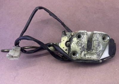 89 Mazda RX7 Right Side Door Lock Actuator Latch Passenger Convertible 86-91 - Изображение 1 из 4