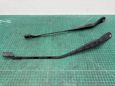 11-18 Volvo S60 V60 JUEGO DE PARES DE BRAZOS LIMPIAPARABRISAS DELANTERO OEM Foto 1 de 4