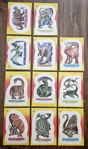 1988 Topps Dinosaurs Attack! (11) Karten Sticker Set Neuwertig Nicht Sport  - Bild 1 von 2