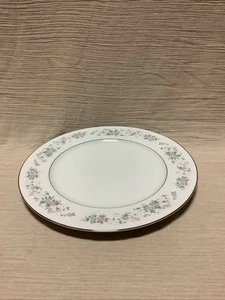 Carlton Fine China Corsage Pattern 481 Dinner Plate 10.5" - Picture 1 of 4