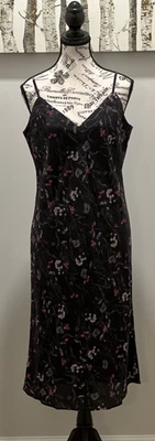 Vestido sin cordones floral negro de seda sin mangas Amour Vert para mujer: talla M-nuevo con etiquetas Foto 1 de 4