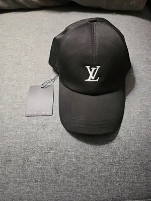 Louis Vuitton LV League Cap Brand New With Tags - Image 1 of 4
