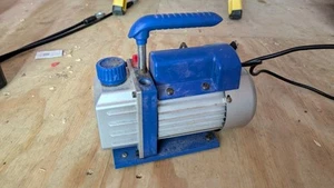 Vakuumpumpe Klimaanlage Reparatur Filter mit Vakuummaschine Fluoridator - Bild 1 von 5