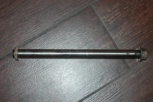 2008 KTM SX-F450 Swing arm bolt 08 - Bild 1 von 1