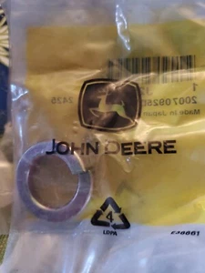John Deere J257220 Lock Washer - Picture 1 of 2