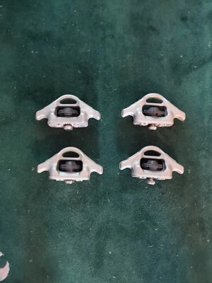 Compatível com 2005-23 Nissan Titan & Frontier Cama Amarrar Gancho de Chuteira LOTE DE 4 Conjunto OEM - Imagem 1 de 3