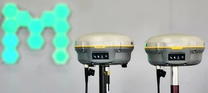 Trimble Dual R8S GPS GNSS Galileo Beidou Base Rover RTK System TSC3 Access 2.4GH - Picture 1 of 9