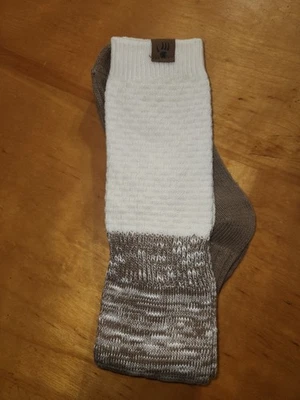 Calcetines hasta la rodilla Bearpaw súper suaves nuevos sin etiquetas - marrón claro tallas 5-10 Foto 1 de 4