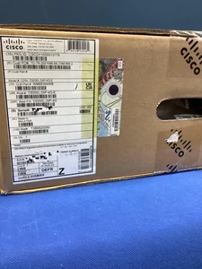 C9200L-24P-4G-E Cisco Catalyst9200L 24-port PoE+4 x 1G Network Essential switch - Picture 1 of 8