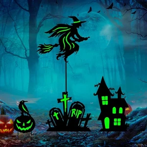 Decoración de patio exterior de Halloween, juego de 3 escobas fluorescentes que brillan en la oscuridad - Imagen 1 de 7
