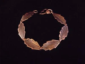 Solid Copper Ladies Leaf Link Bracelet - 7 3/4" - Picture 1 of 2