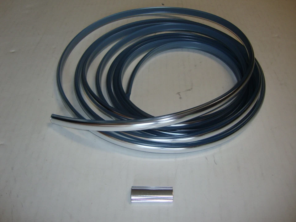 Chevrolet GMC Truck Blazer 1973-1987 tira de bloqueo cromada para el parabrisas Foto 1 de 1