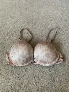 Victoria’s Secret Miraculous Plunge 36B Ivory Bombshell Add 2 Cups Push Up Bra - Picture 1 of 9