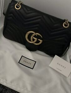 Gucci Marmont Black Medium Matelassé Shoulder Bag
