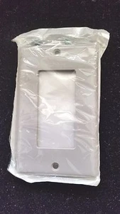 LEVITON 80401GY ARREDAMENTO GRIGIO 1 BANDA / STANDARD GFCI CON LOTTO 16 PZ - Foto 1 di 1