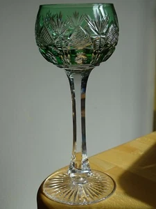 SAINT LOUIS ANCIEN VERRE VIN ROEMER CRISTAL COLORER VERT MODELE NIEPCE 18,5 cm - Picture 1 of 9