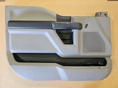 Ford F550 Super Duty 2017 usado delantero izquierdo eléctrico panel de puerta gris enviado Foto 1 de 4