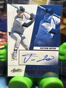 2019 Chronicles #ARA-VR Victor Reyes Absolute Rookie Autographs Red /50 AU - Picture 1 of 3