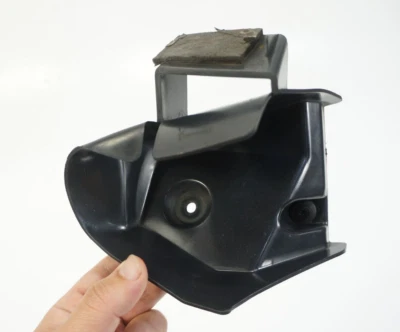 Defletor de para-choque dianteiro direito 10-2015 Jaguar XK XKR X150 8W83-8111-AA FABRICANTE DE EQUIPAMENTO ORIGINAL - Imagem 1 de 4