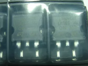 L7824 Voltage Controller 24V 1A SMD Dpack #12-640 - Bild 1 von 1