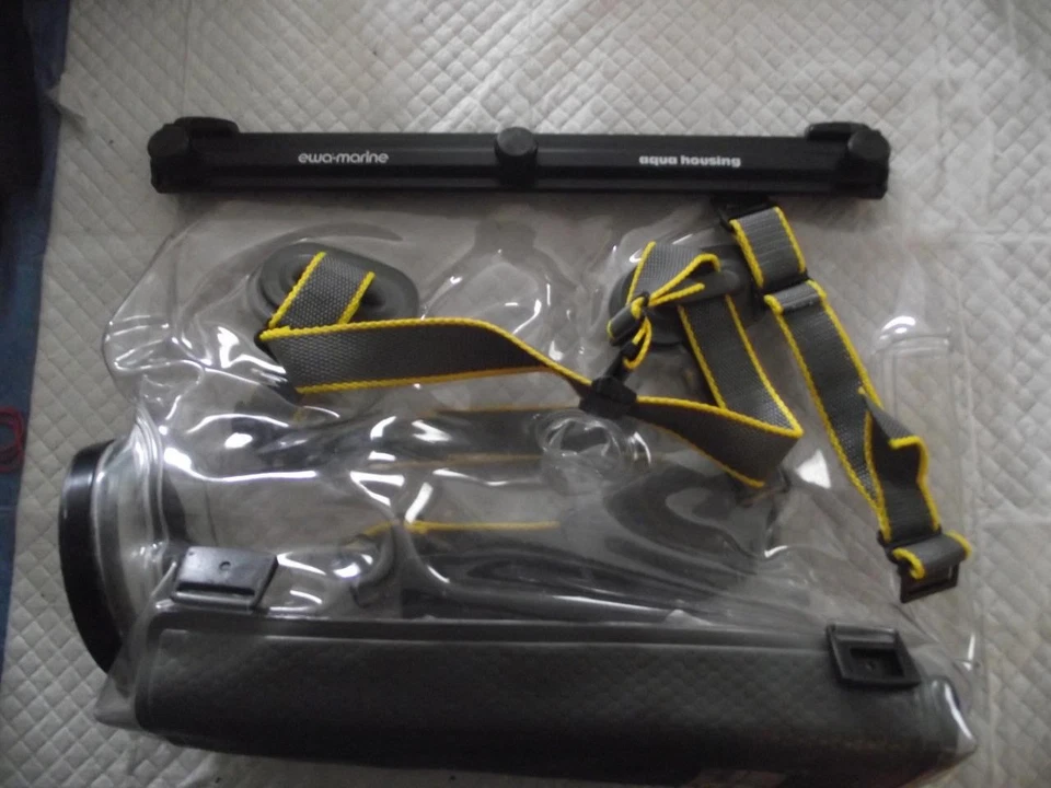 CARCASA SUBMARINA IMPERMEABLE EWA-MARINE V2000, VIDEOCÁMARA SONY VX-2000/PSR-PD150 Foto 1 de 4