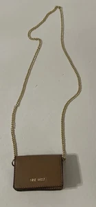 Borsa a tracolla Nine West Laney Mini Flap con cinturino a catena oro - Foto 1 di 10