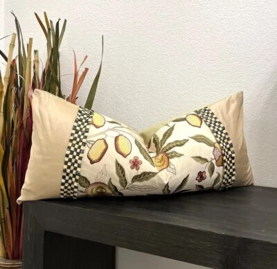 Funda Cojín Almohada Flor Jacobea Granada Seda Bordada Hecho a Mano Foto 1 de 4