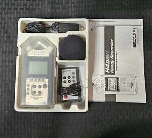 ZOOM H4N DIGITAL AUDIO RECORDER - Tested Working with Box- (AW CONSIGN)