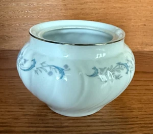 Vintage Camelot China Gracious Pattern 1990 Japan CREAMER NO LID - Picture 1 of 2