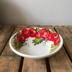 BASSANO KERAMIK HANDBEMALTE SCHÜSSEL 15 CM TOMATEN 3D MOTIV AUS ITALIEN - Bild 1 von 6