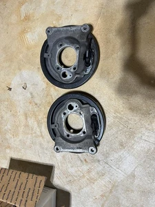 98-02 Camaro Z28 SS Firebird Trans Am WS6 Rear Disc Brake Backing Plates GM 1LE - Picture 1 of 3