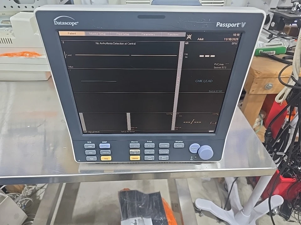Datascope Passport V monitor de paciente con ECG, SPO2, BP, TEMP, IMPRESORA  Foto 1 de 4