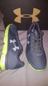 UNDER ARMOUR MICRO G SPEEDSWIFT GRAU GRÜN JUNGEN GS SCHUHE KINDER US 6,5 Y NEU - Bild 1 von 5