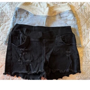 Maternity Denim Shorts Distressed Frayed Hem Stretch Panel Women's Size Large - Picture 1 of 7