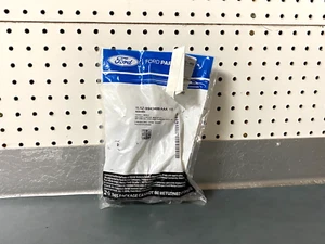 Manija de puerta trasera Ford OEM NOS 1L5Z-9943400-AAA 1998-2011 Ranger - Imagen 1 de 3