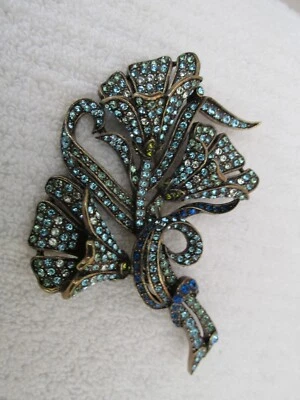 NUEVO BROCHE PIN HEIDI DAUS cristales azules triple flor Foto 1 de 4
