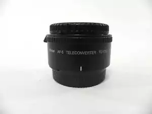 Nikon AF-S Teleconvertitore TC-17EII 1,7x - Foto 1 di 6
