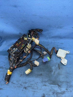 Caja de fusibles interior relé cabina 90-96 Nissan 300zx Z32 carcasa NA Foto 1 de 4