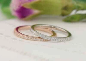 925 Sterling Silver Round Cut Moissanite Half Eternity Wedding Band For Gifts - Bild 1 von 15