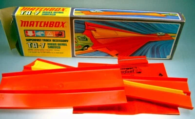Matchbox Superfast Rennbahn TA-7 Dare Devil Switch top in Box - Bild 1 von 3
