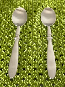 Cambridge TOWNHOUSE Stainless 2 Teaspoons SATIN Flatware - 6 5/8” - Picture 1 of 4
