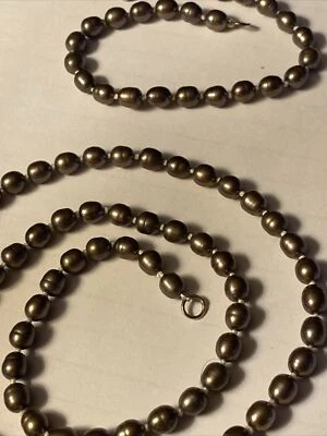 Juego de collar y pulsera de perlas grises anudados de colección cultivados 5-6 mm como nuevos Foto 1 de 4