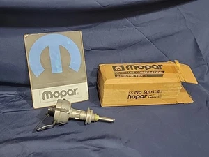 NOS MOPAR 87- 91 Dodge Dakota Distributor 3.9L 4379230 - Picture 1 of 5