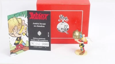 Asterix & Obelix 2018 - Pixi Metallfigur 2342 Asterix trinkt aus Kessel lim. OVP - Bild 1 von 4