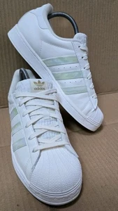 ZAPATILLAS VEGANAS ADIDAS SUPERSTAR TALLA UK 6 OFF BLANCO Y VERDE DORADO LOGO EXCELENTES - Imagen 1 de 10