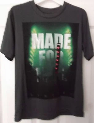 CAMISA GRIS MANGA CORTA FILA GAMEDAY NIÑO - "HECHA PARA ESTO" - TALLA MED. - Nuevo con etiquetas Foto 1 de 4