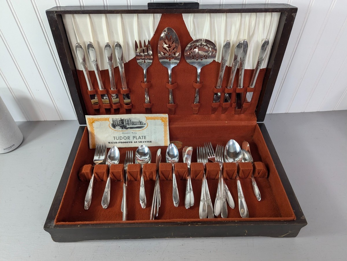 Oneida Flatware Oneida Tudor Stainless Steel Flatware Set - Deluxe ...